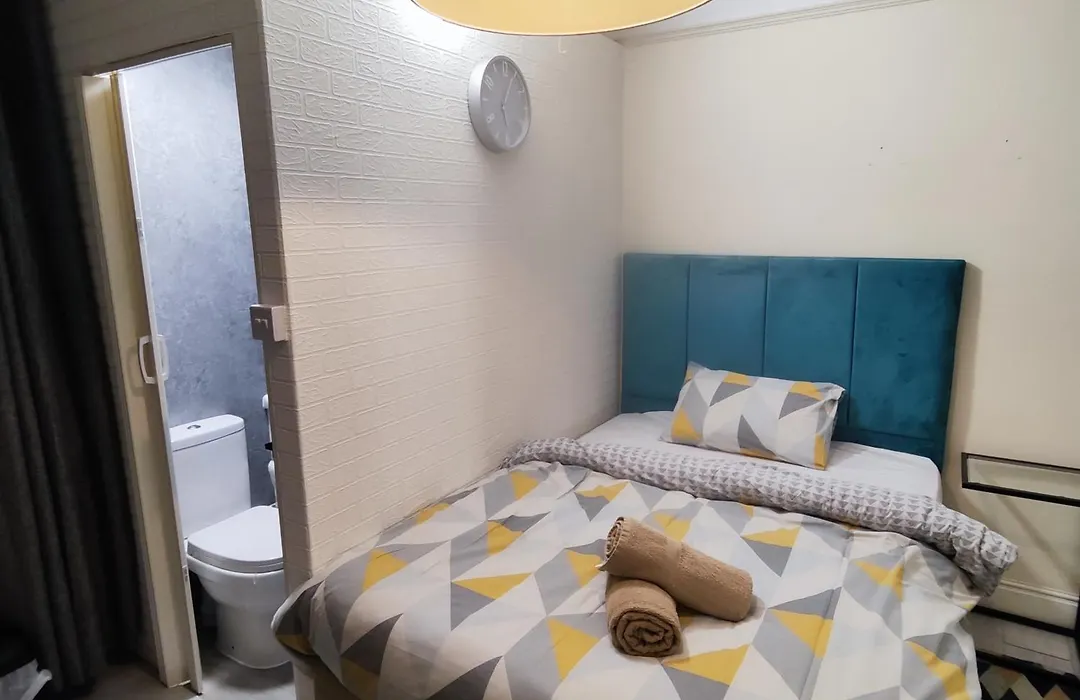 St Lucia Women Only Lodge Leicester Long Stays-1