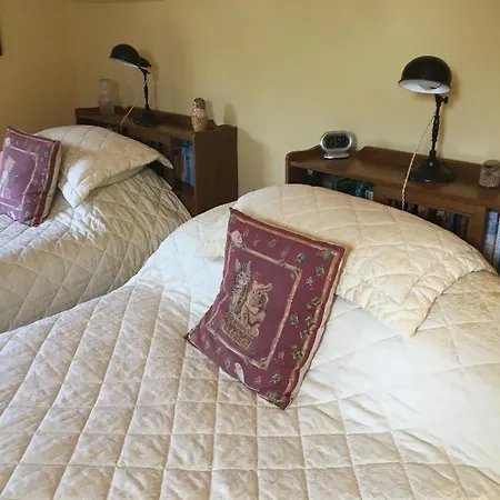 Castle Farmhouse Bed And Breakfast-3